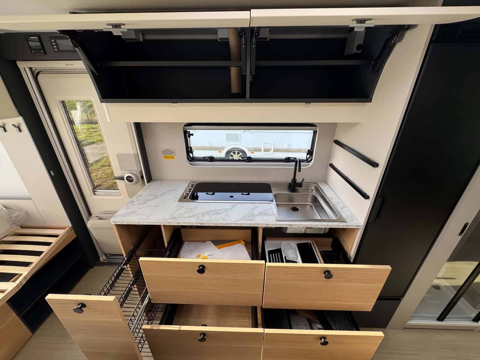 Adria Adora 673 PK, zdjęcie 14